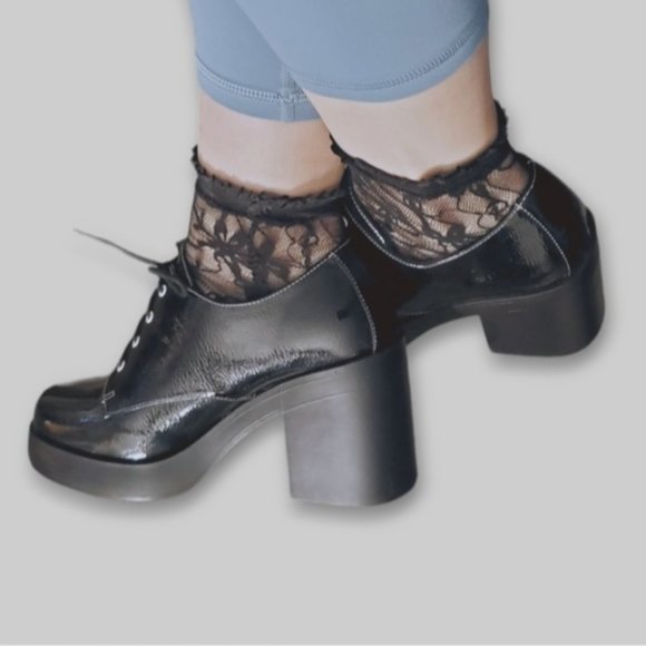 Preppy Patent Oxford Platform Lace Shoes- *New In Box* by Dirty Laundry - Picture 5 of 16